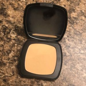 Bare Minerals Pressed Foundation SPF20